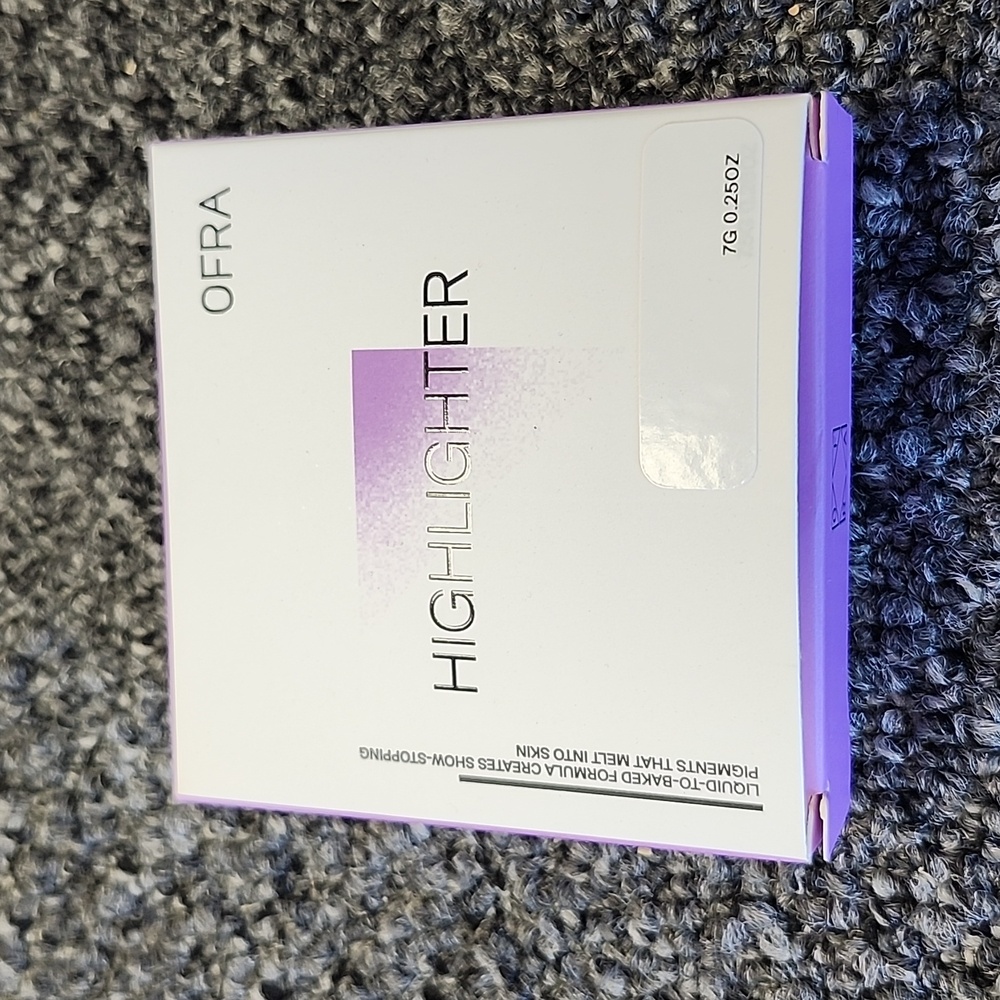 OFRA Highlighter